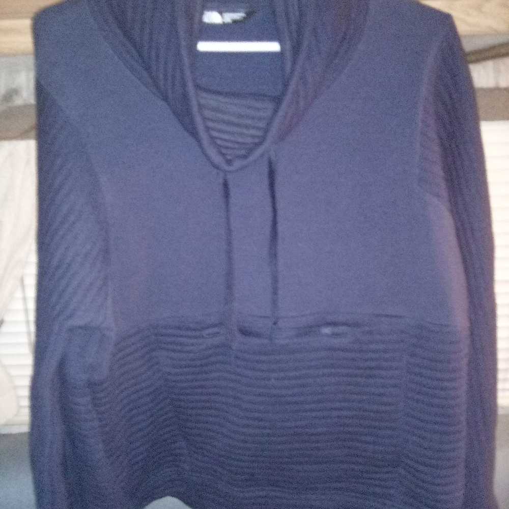 North face pullover
